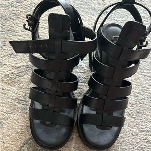 Dirty laundry chunky sandal